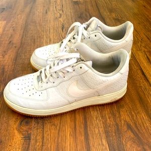 NIKE Air Force 1 ‘07 LV8 'White Croc' Low-Top Lifestyle Shoe Size 10.5 Nike Air